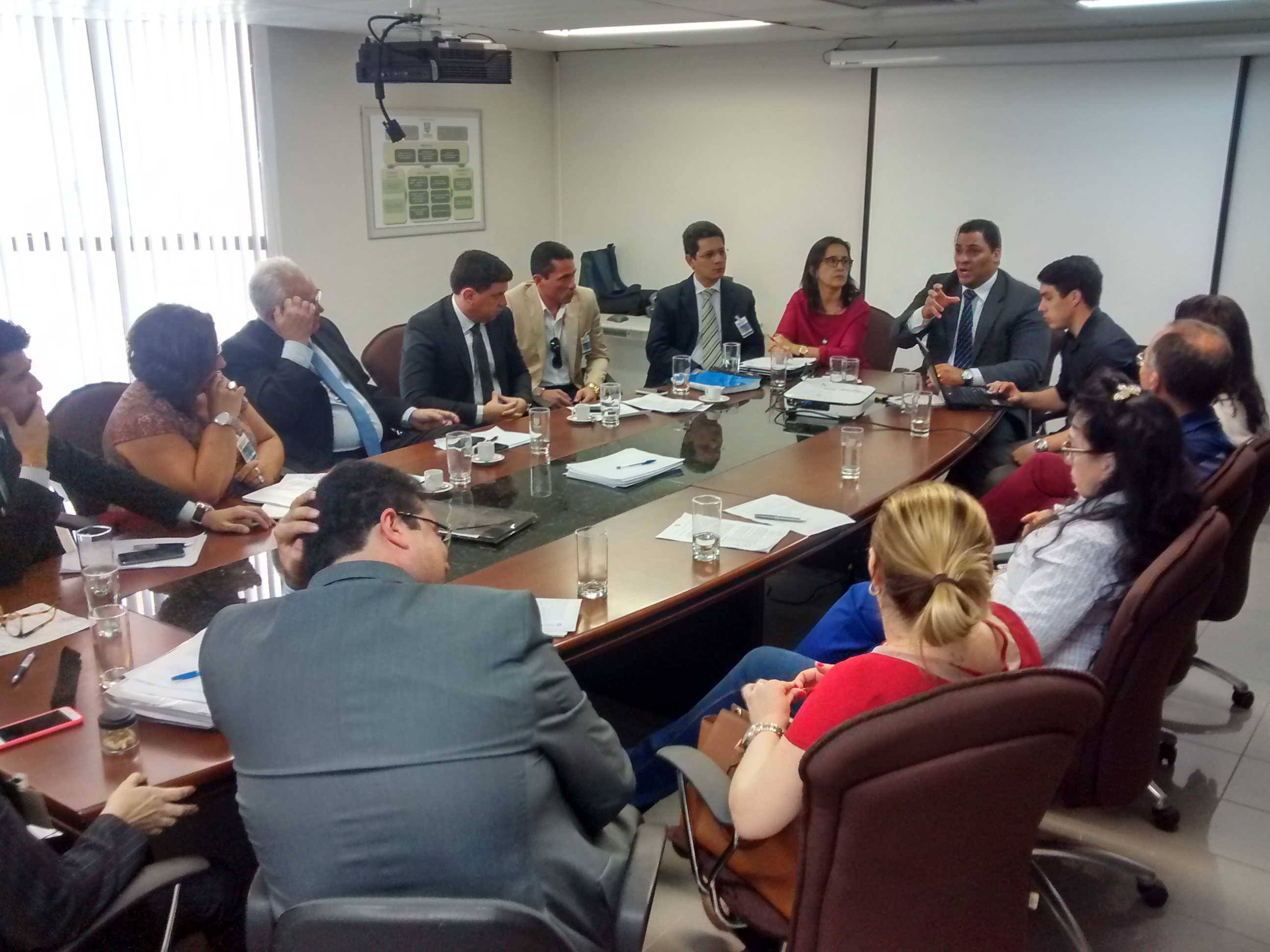 SMS participa de discussão sobre situação dos servidores municipalizados da Saúde no RN