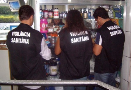 Vigilância Sanitária recomenda aos consumidores de estabelecimentos de alimentos que visitem a cozinha