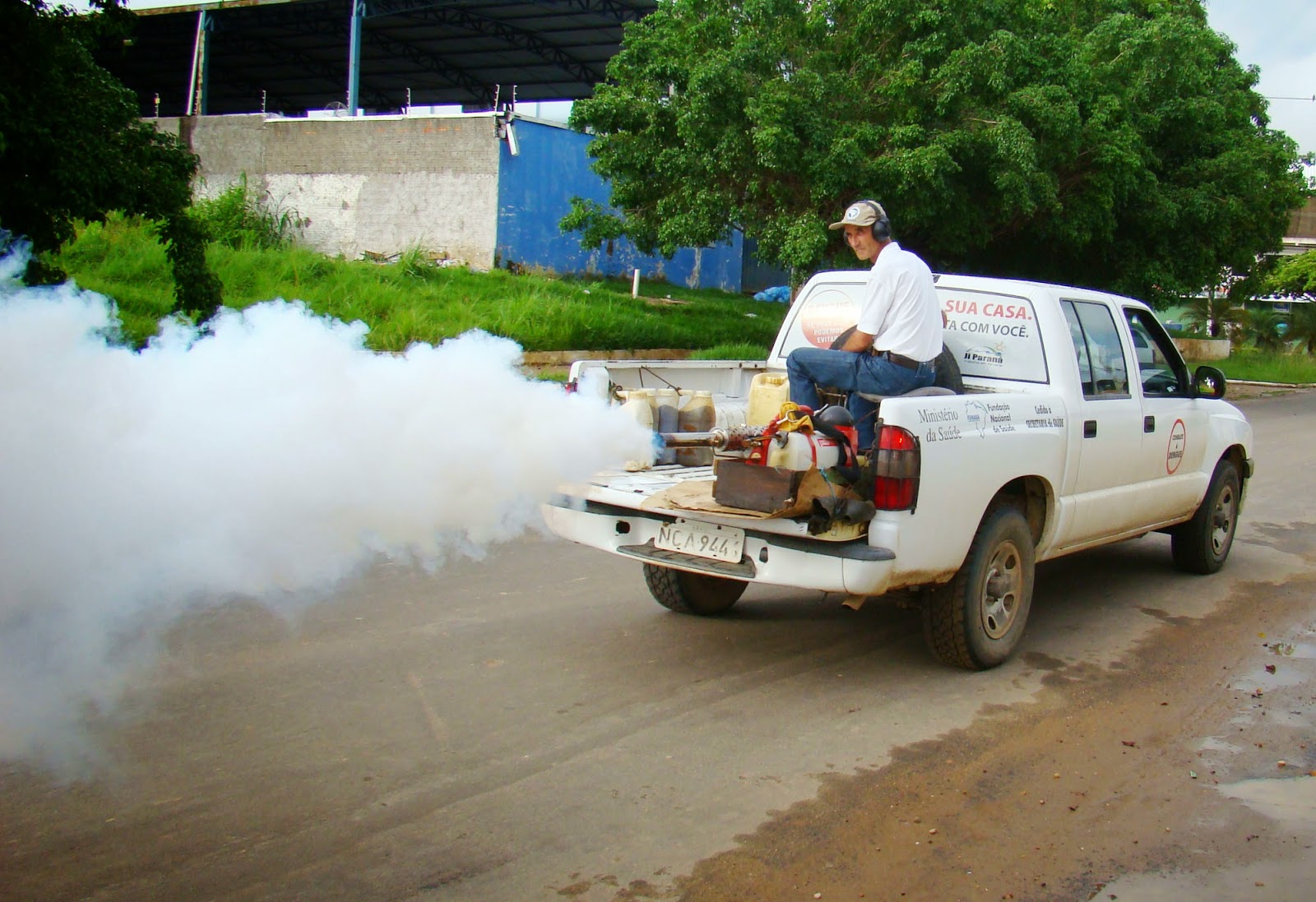 SMS Natal esclarece sobre utilização do carro fumacê no combate ao Aedes aegypti