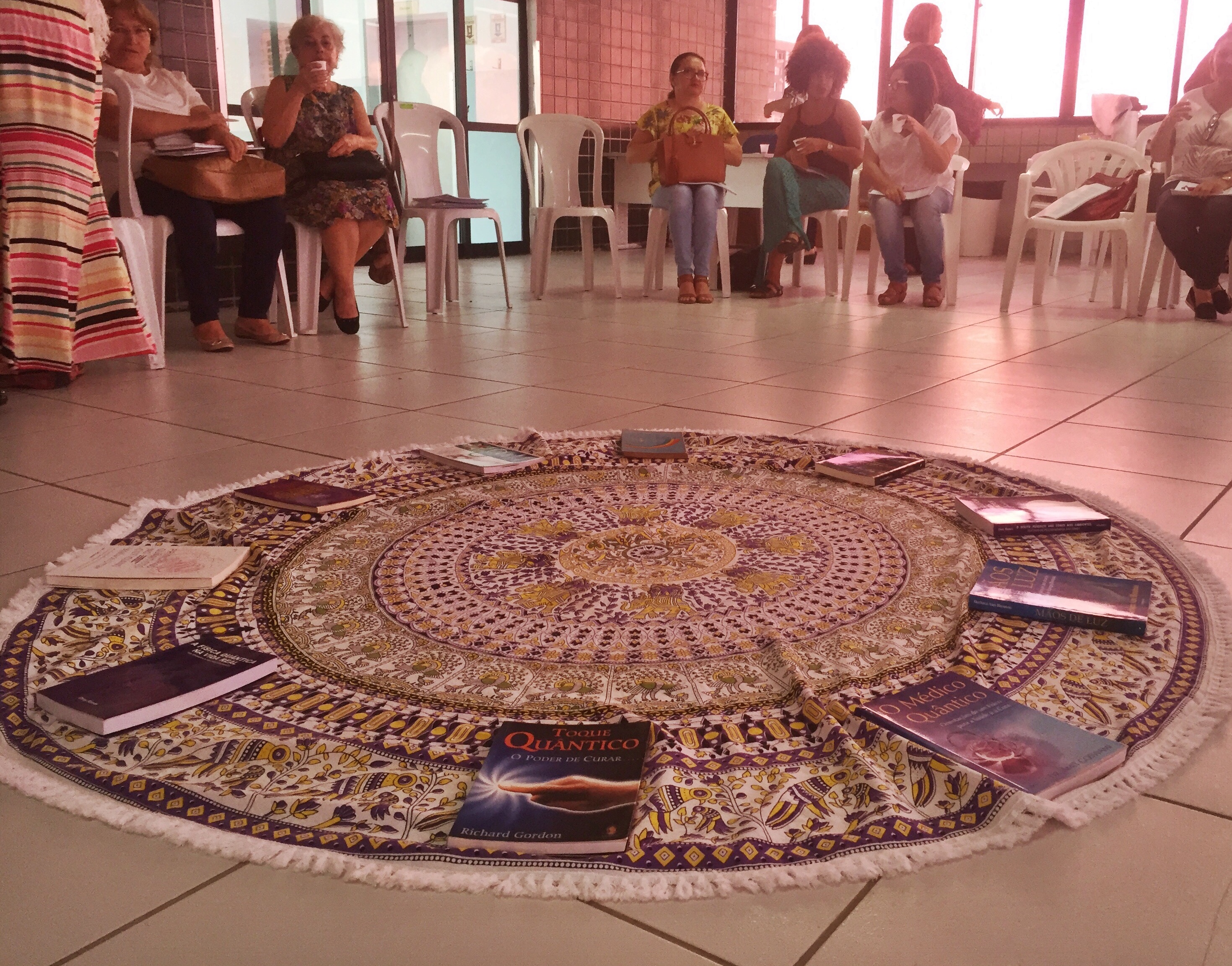 CERPIC promove curso de capacitação em cromoterapia CERPIC promove curso de capacitação em cromoterapia
