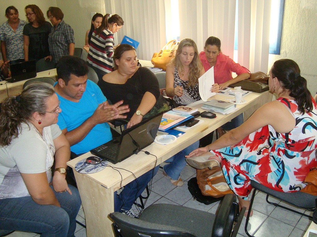 DIÁLOGOS TEMÁTICOS 2013: QUINTO ENCONTRO