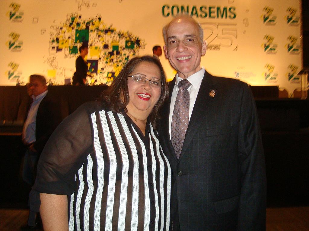 POSSE DA NOVA DIRETORIA DO CONASEMS (BIÊNIO 2013-2015)