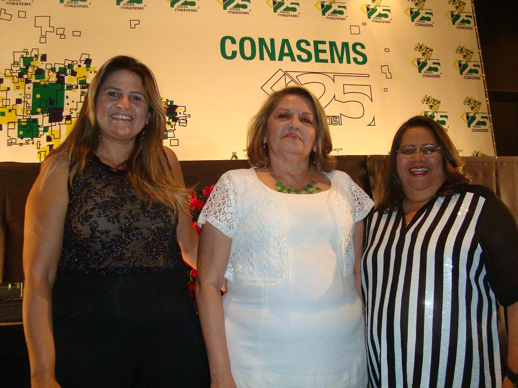 POSSE DA NOVA DIRETORIA DO CONASEMS (BIÊNIO 2013-2015)