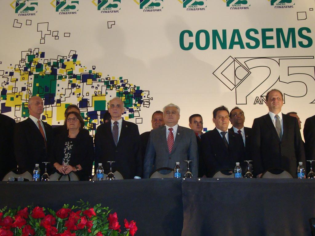 POSSE DA NOVA DIRETORIA DO CONASEMS (BIÊNIO 2013-2015)