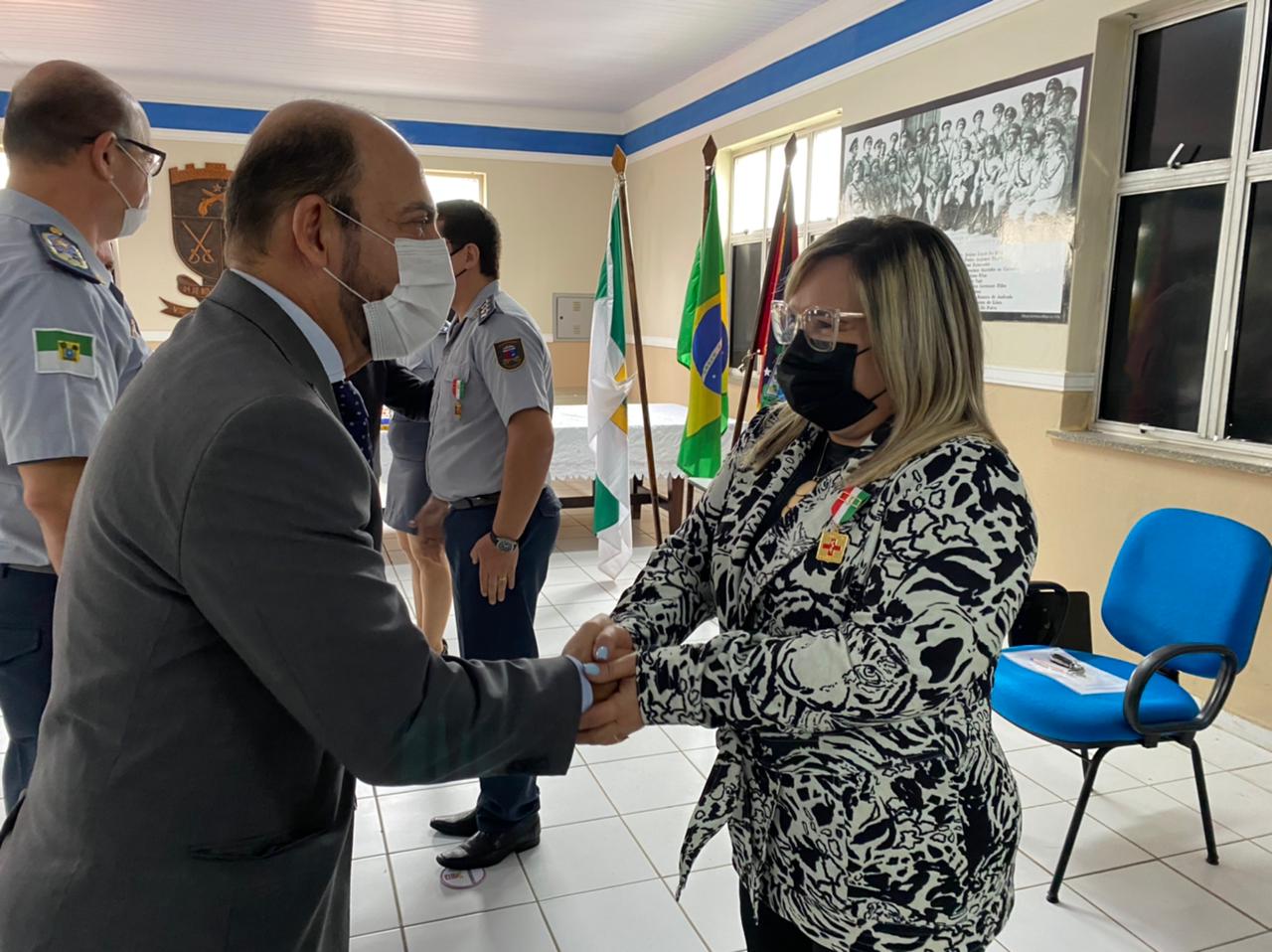 Presidente do Cosems é agraciada com honraria da Polícia Militar do RN
