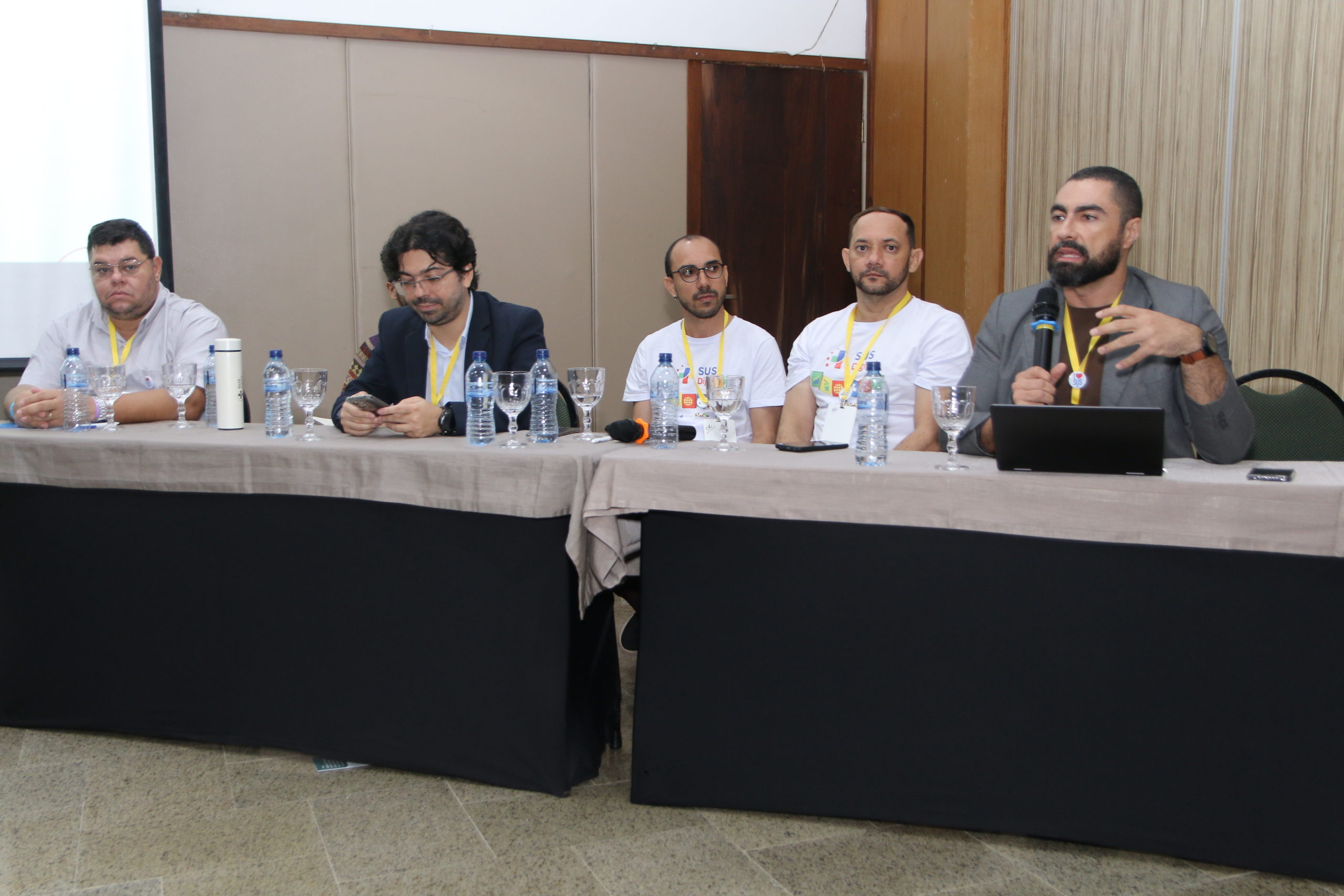 XVI CONGRESSO: 1º DIA (MANHÃ E TARDE)