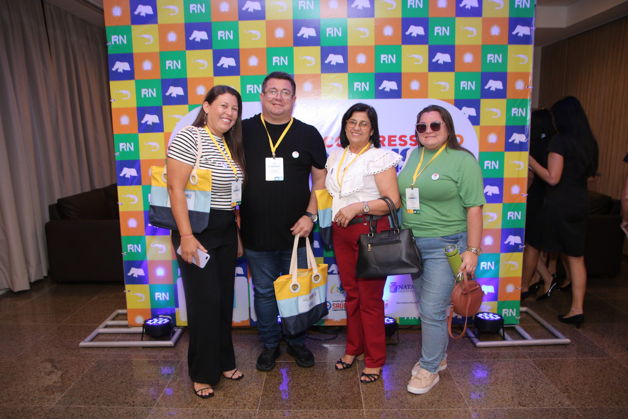 XVI CONGRESSO: 1º DIA (MANHÃ E TARDE)