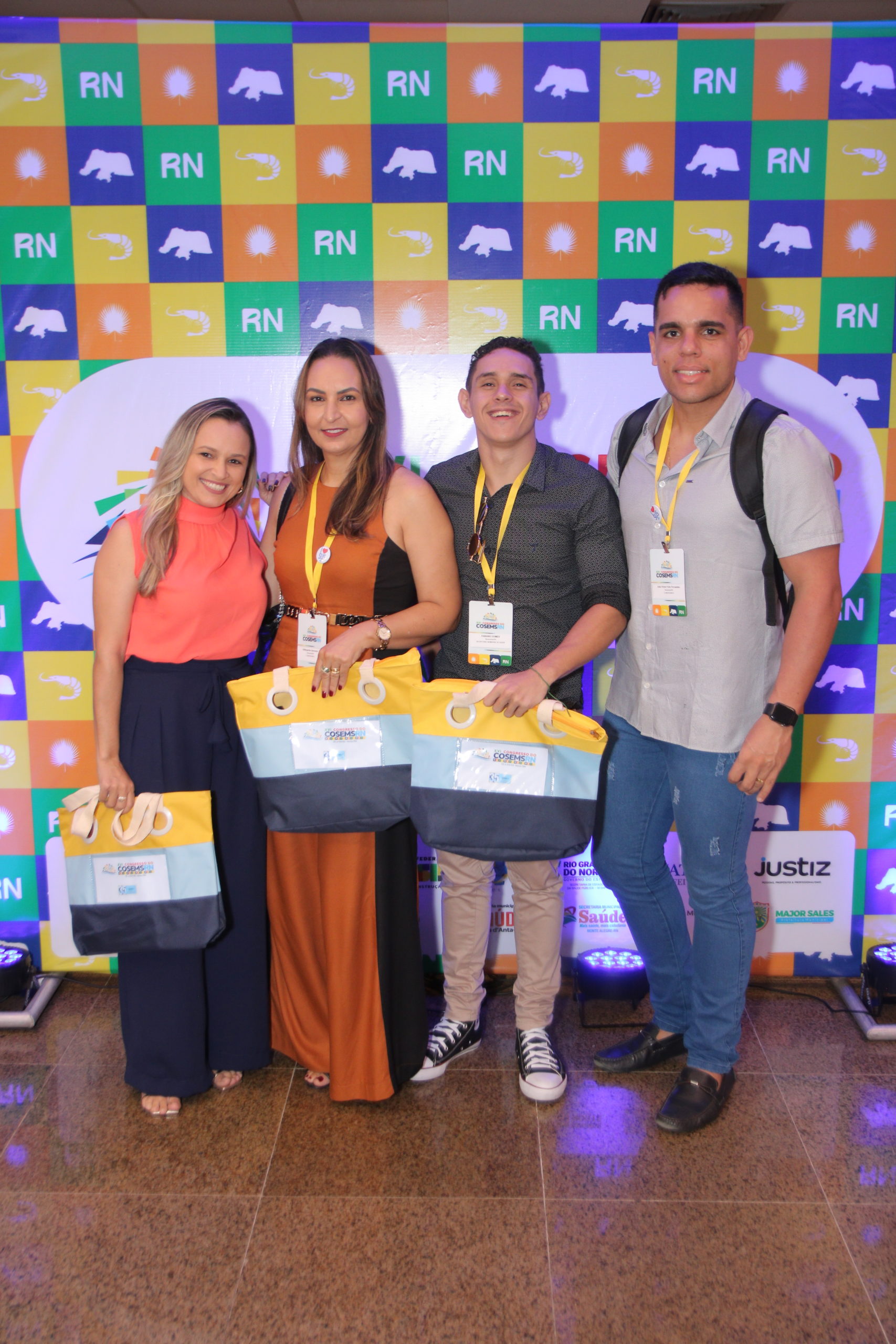 XVI CONGRESSO: 1º DIA (MANHÃ E TARDE)