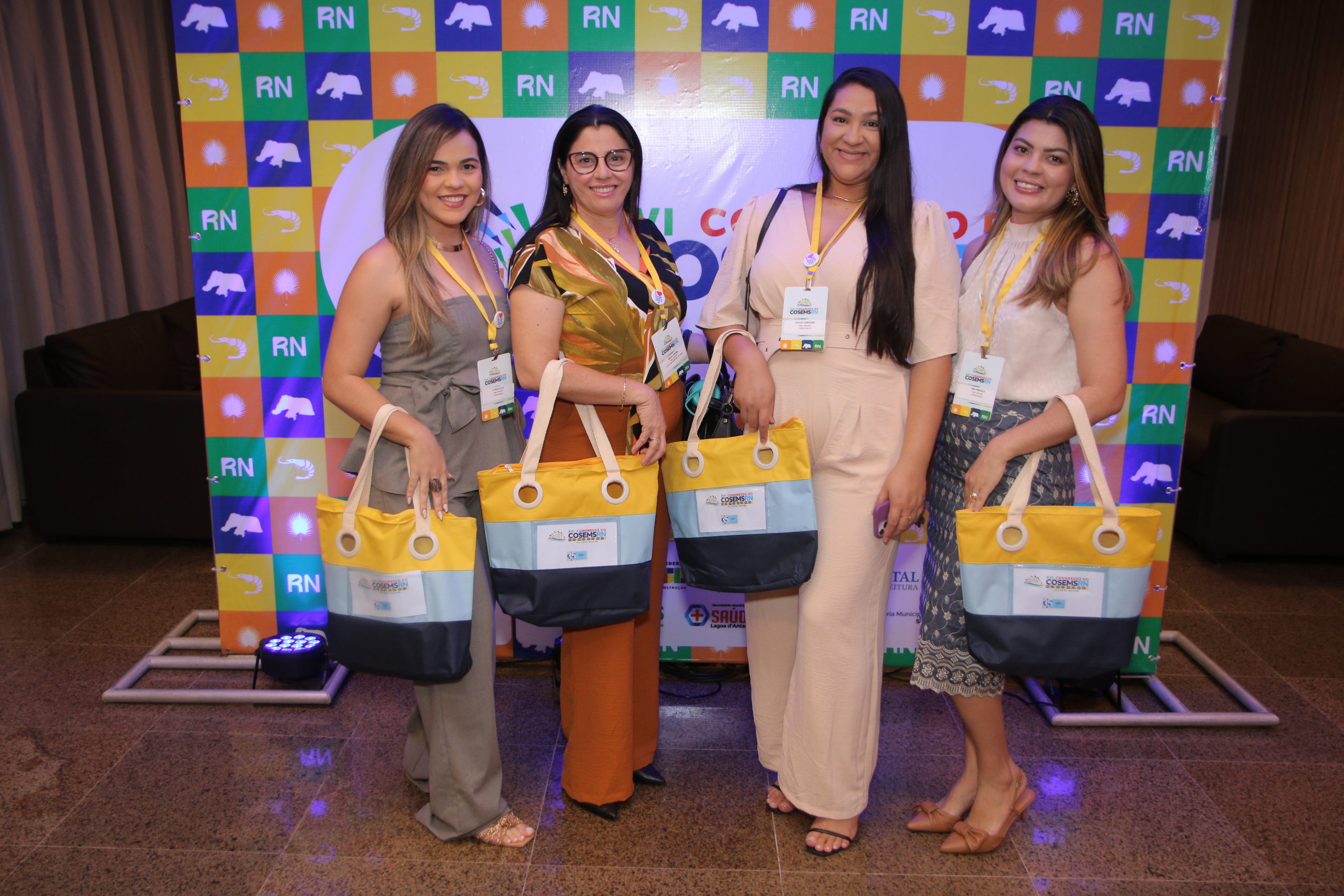 XVI CONGRESSO: 1º DIA (MANHÃ E TARDE)
