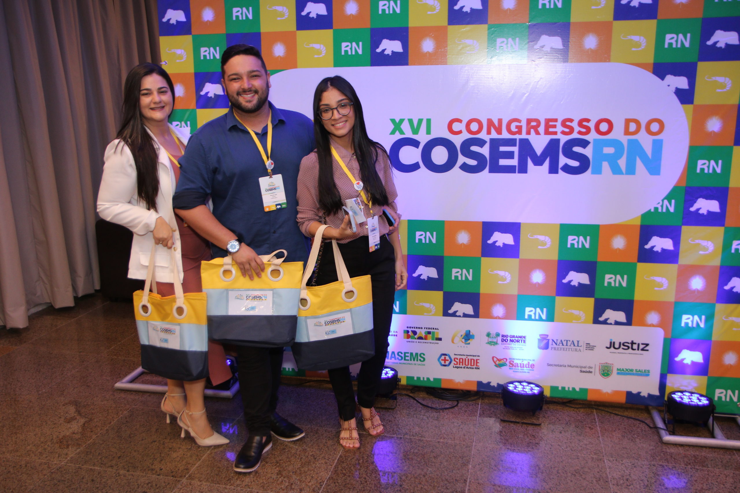 XVI CONGRESSO: 1º DIA (MANHÃ E TARDE)