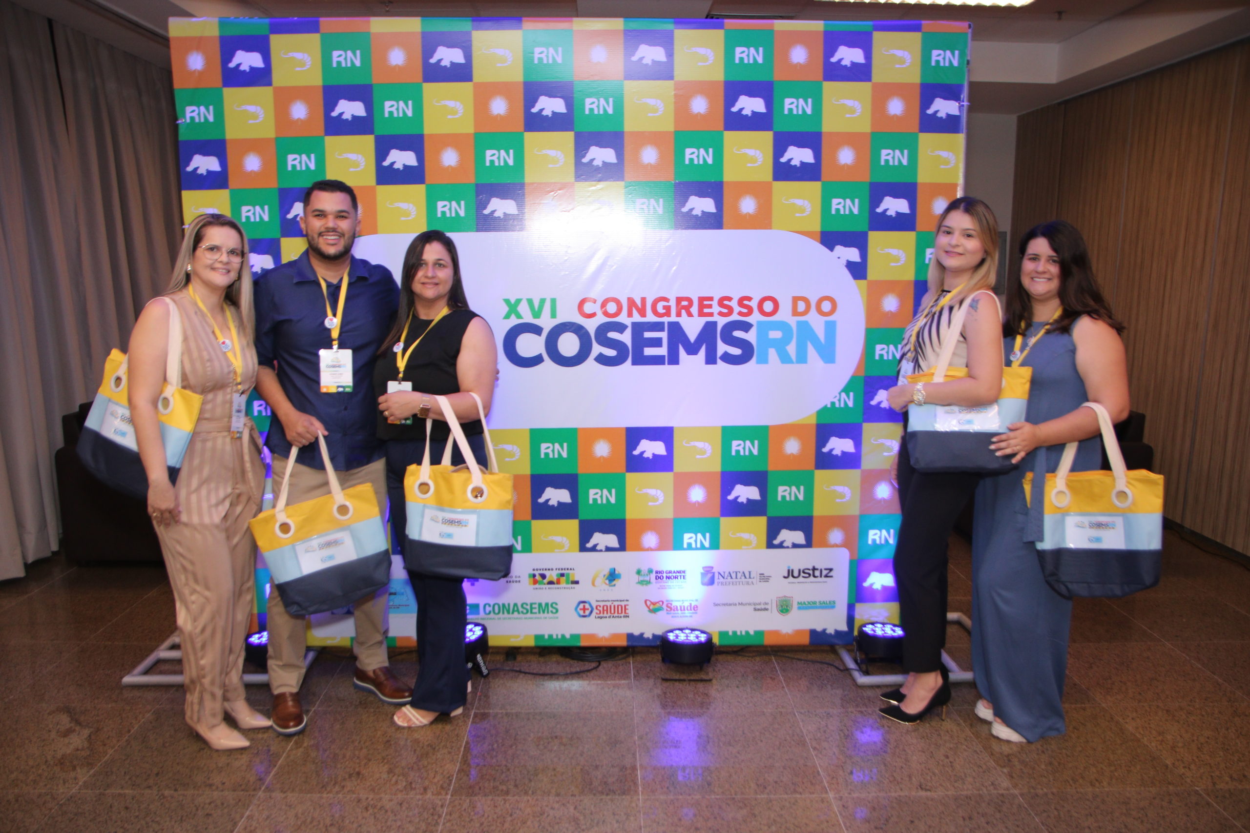 XVI CONGRESSO: 1º DIA (MANHÃ E TARDE)