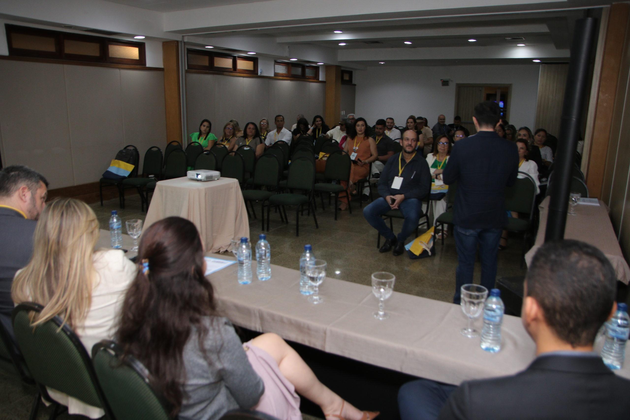 XVI CONGRESSO: 1º DIA (MANHÃ E TARDE)