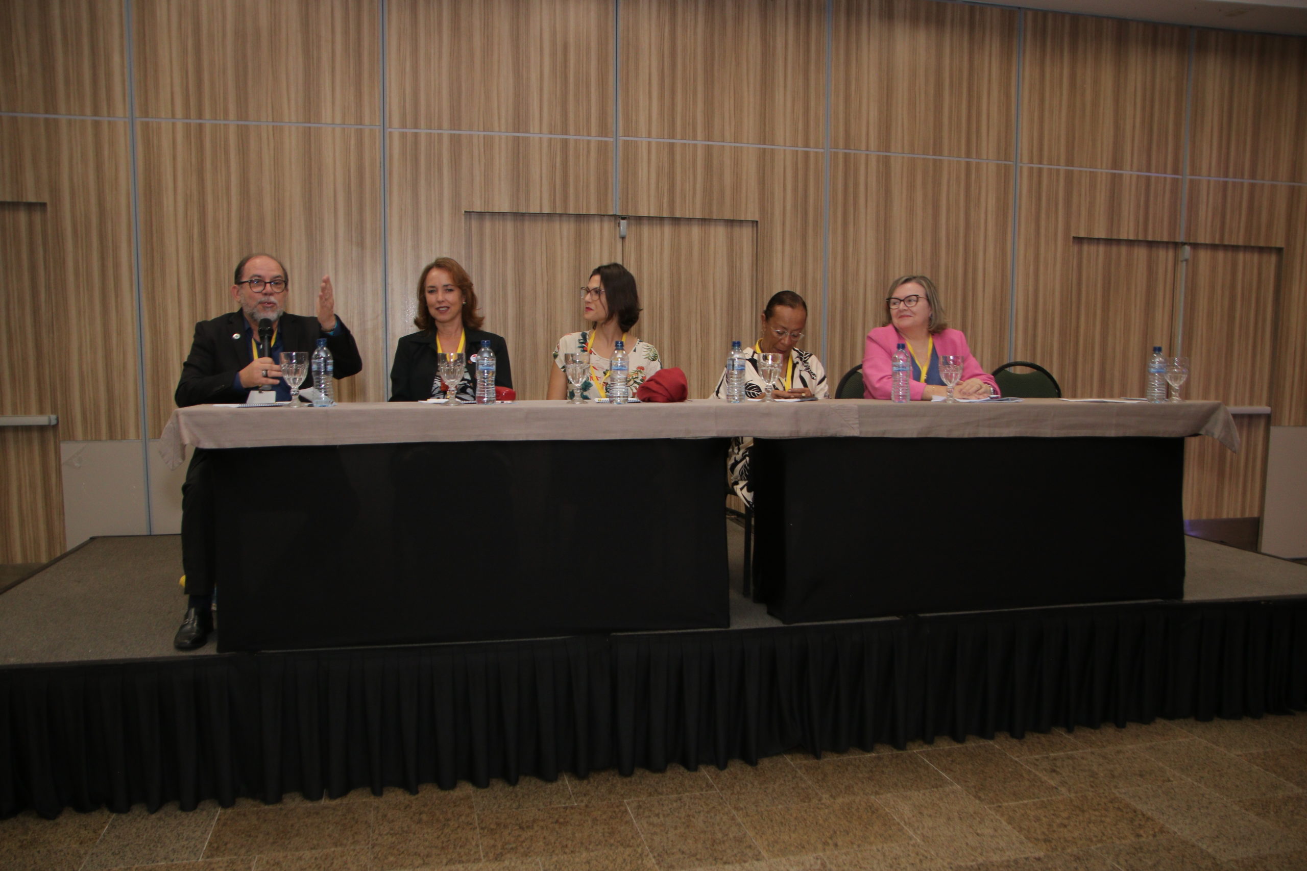 XVI CONGRESSO: 1º DIA (MANHÃ E TARDE)