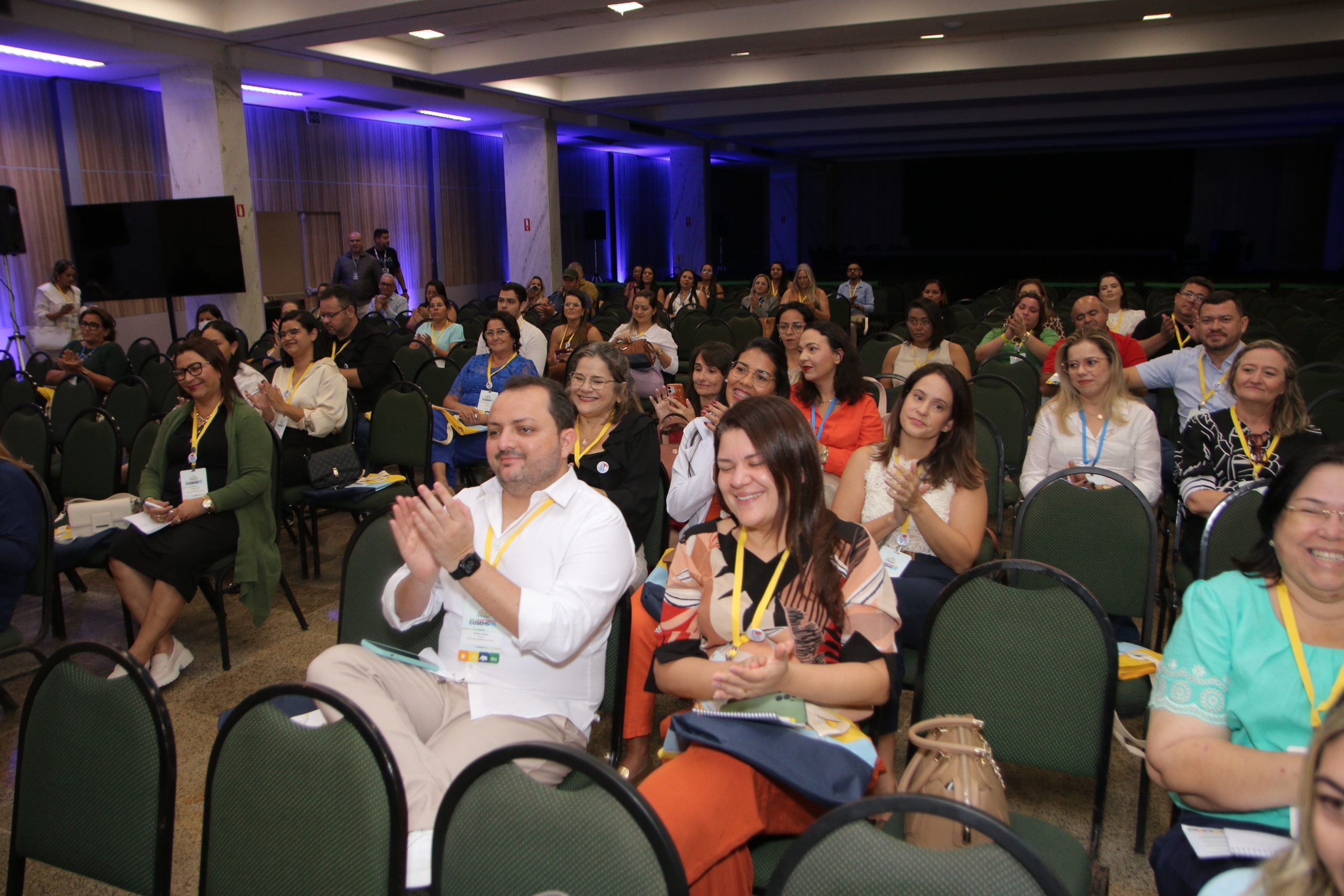 XVI CONGRESSO: 1º DIA (MANHÃ E TARDE)