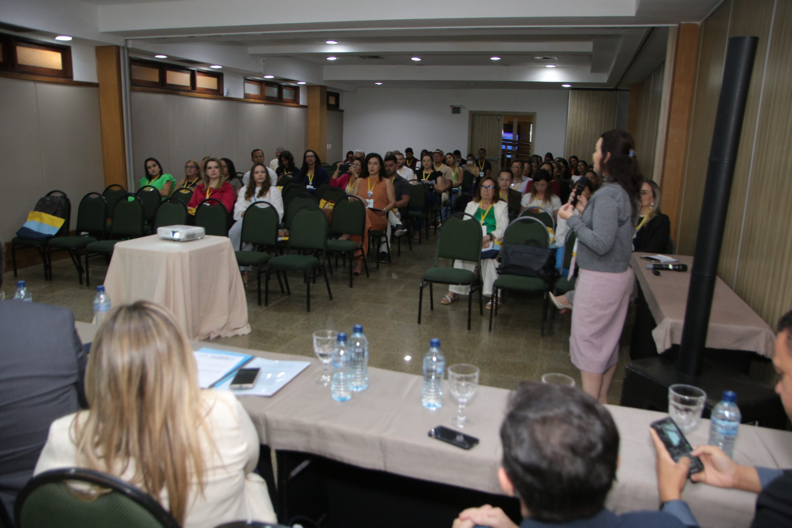 XVI CONGRESSO: 1º DIA (MANHÃ E TARDE)