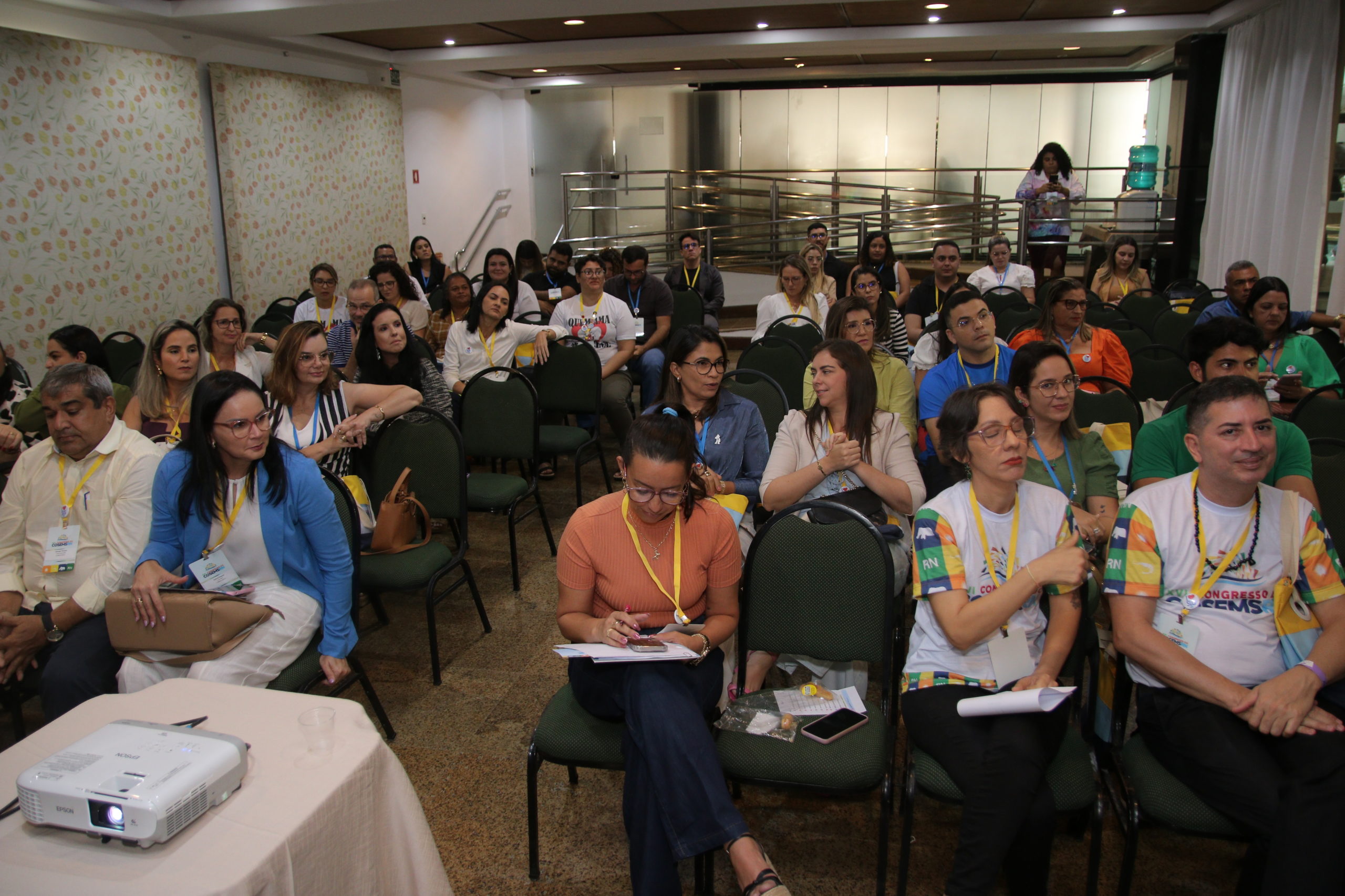 XVI CONGRESSO: 1º DIA (MANHÃ E TARDE)