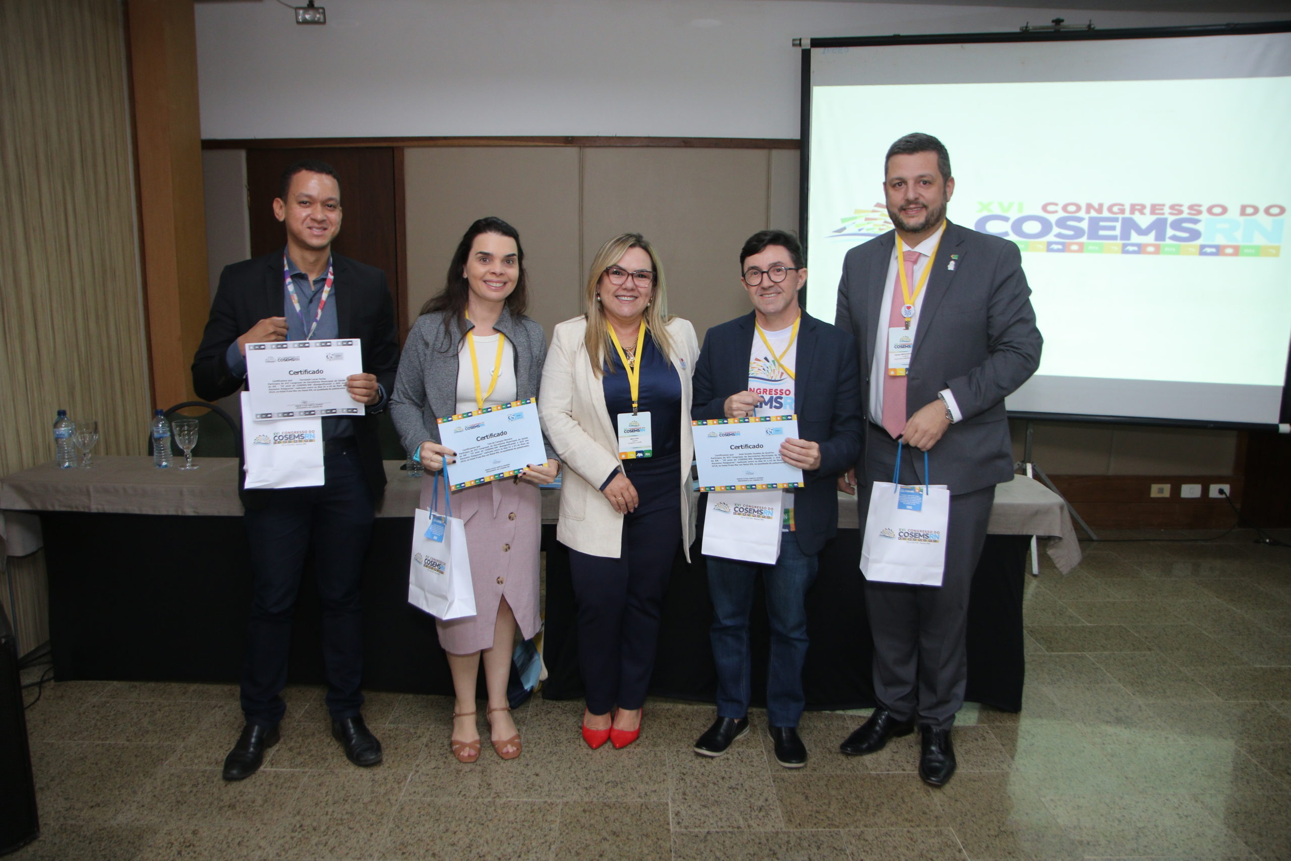 XVI CONGRESSO: 1º DIA (MANHÃ E TARDE)