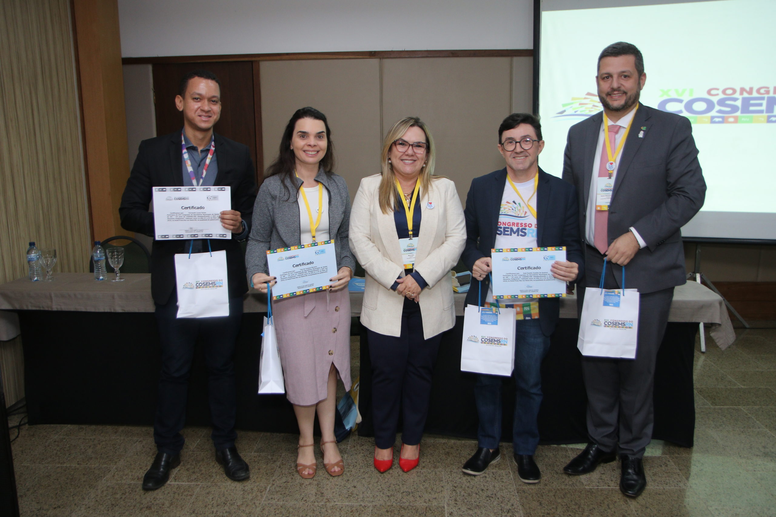 XVI CONGRESSO: 1º DIA (MANHÃ E TARDE)