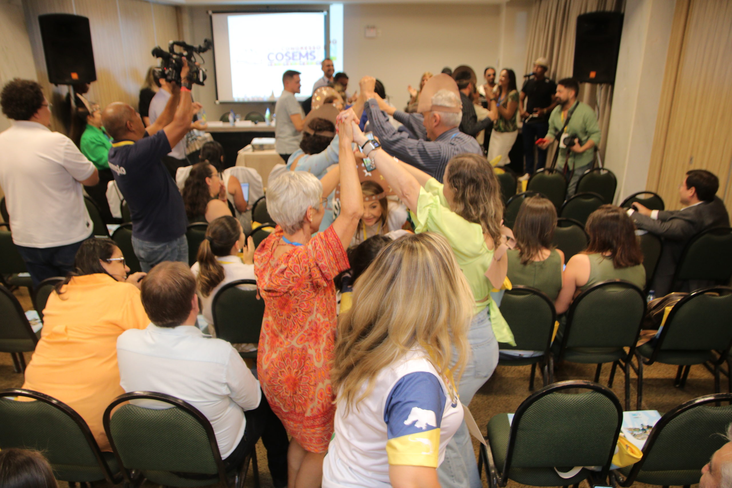 XVI CONGRESSO: 2º DIA (TARDE)