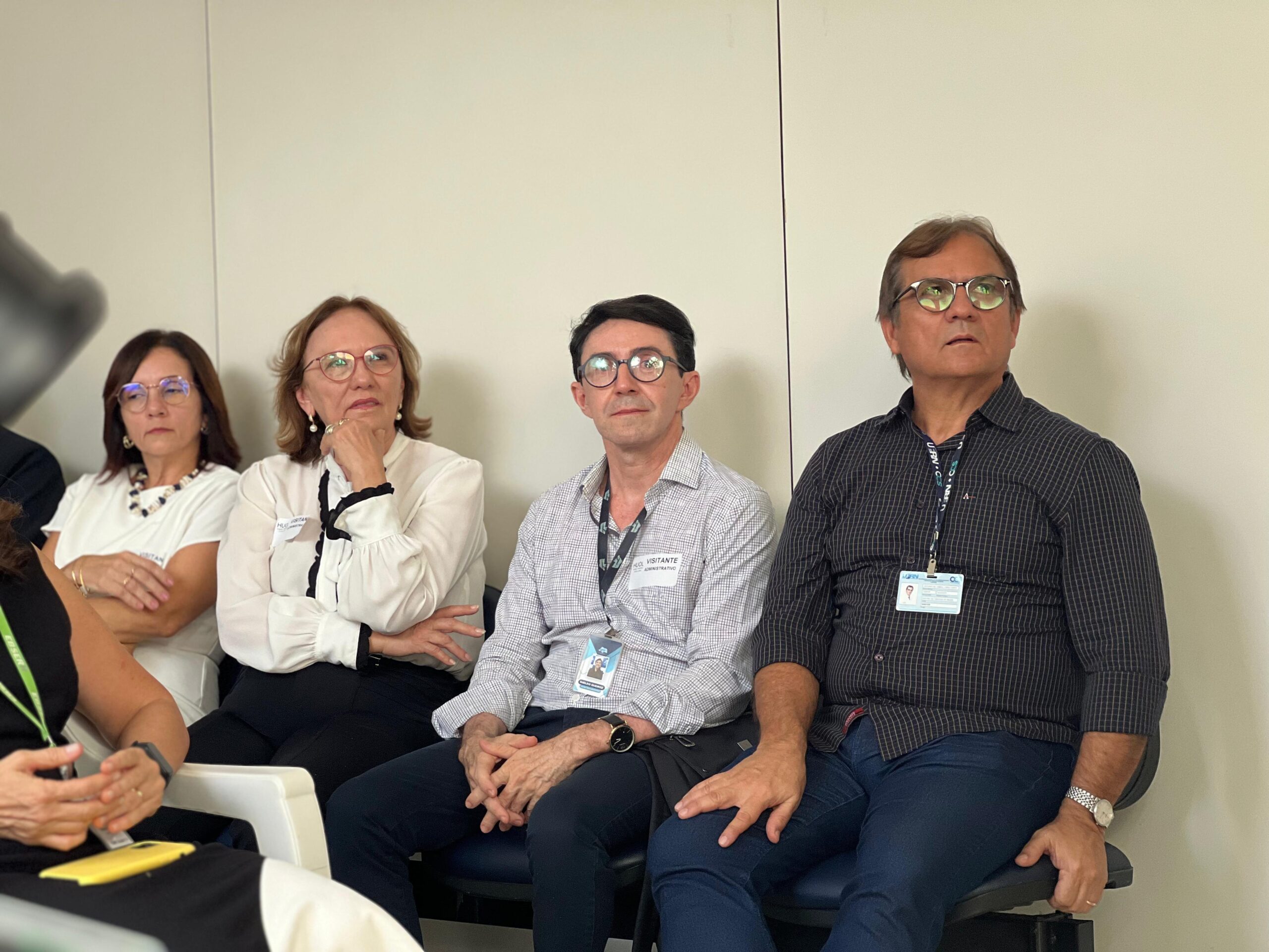 EVENTO DE INAUGURAÇÃO DE MICROSCÓPIO E REGULARIZAÇÃO FUNDIÁRIA DE TERRENO DO HUOL