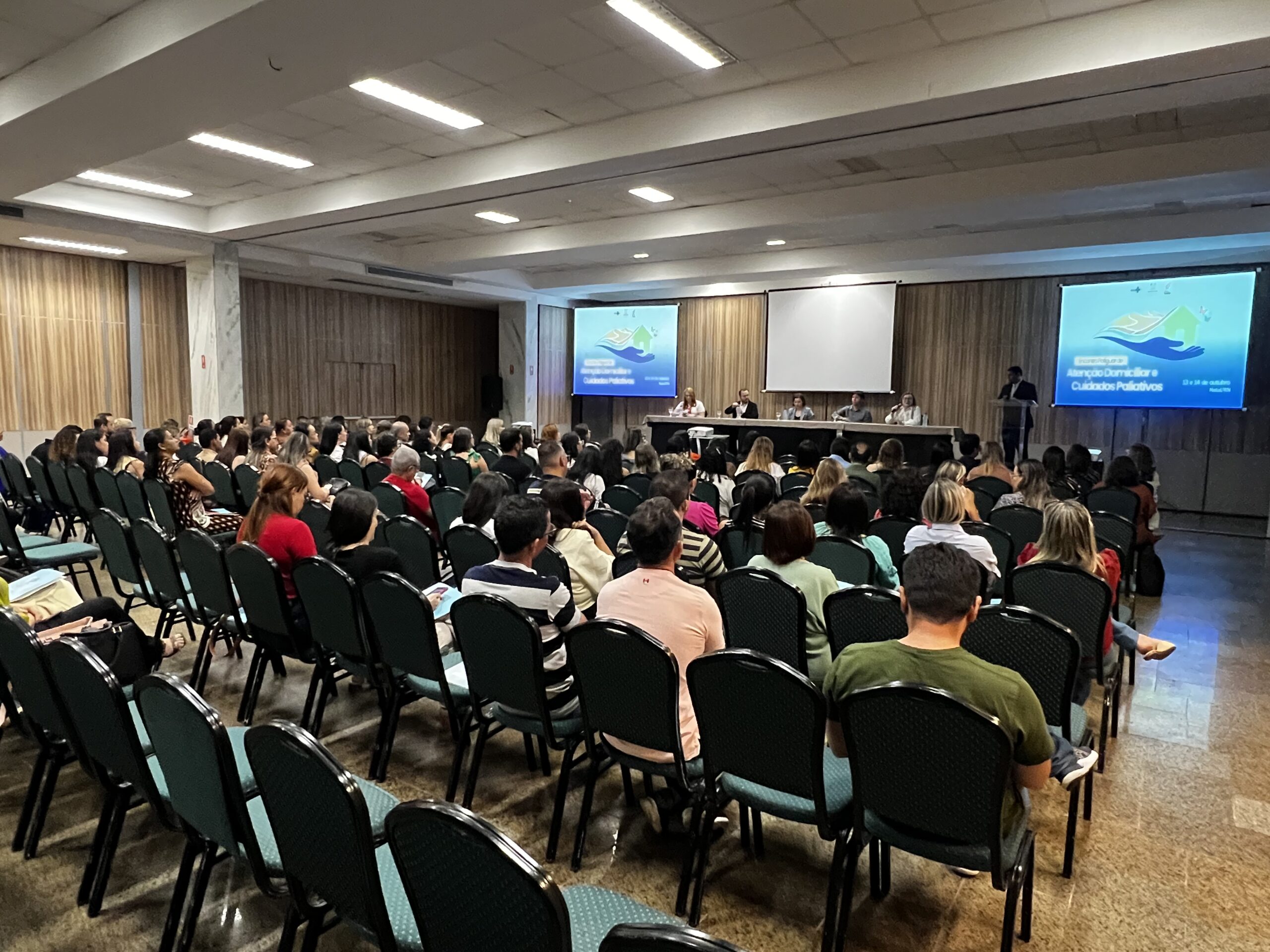 Com presença do Cosems, Encontro Potiguar debate avanços na Atenção Domiciliar e Cuidados Paliativos