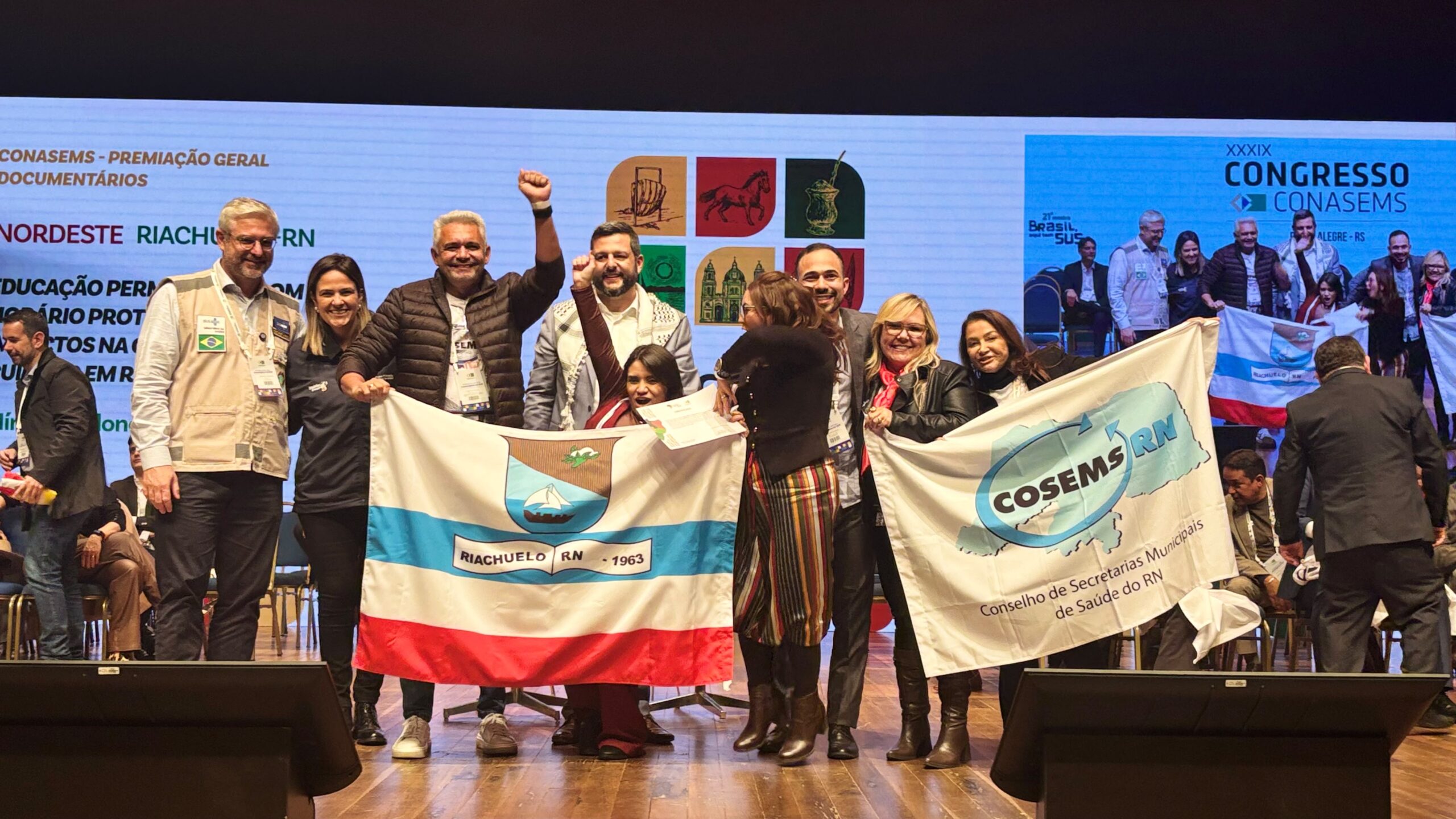 COSEMS DESTACA PROTAGONISMO POTIGUAR E CELEBRA PREMIAÇÃO DE EXPERIÊNCIAS EXITOSAS NO XXXIX CONGRESSO DO CONASEMS